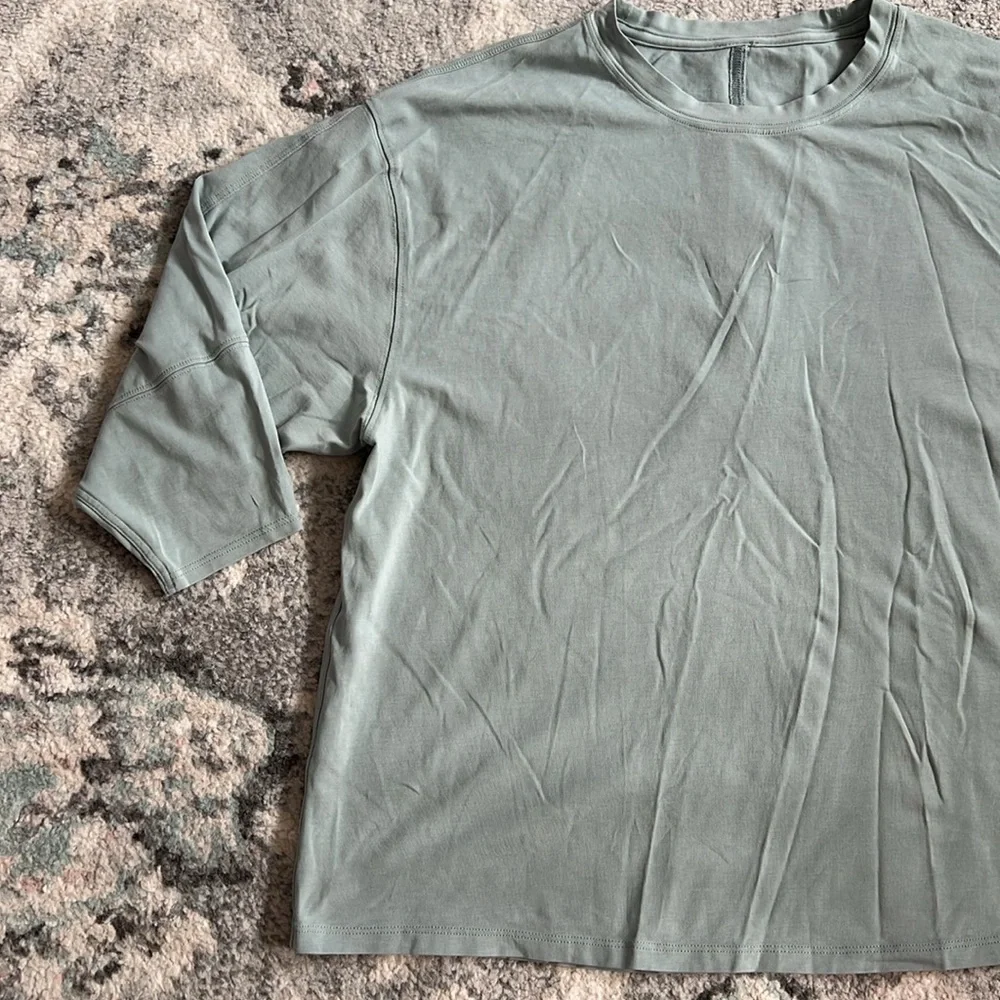 Lululemon LA 3/4 Sleeve Crewneck Shirt
